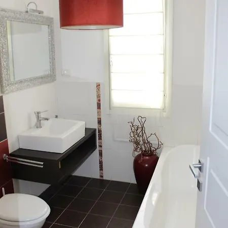 Ines Con Piscina Sud Sardegna * Capoterra