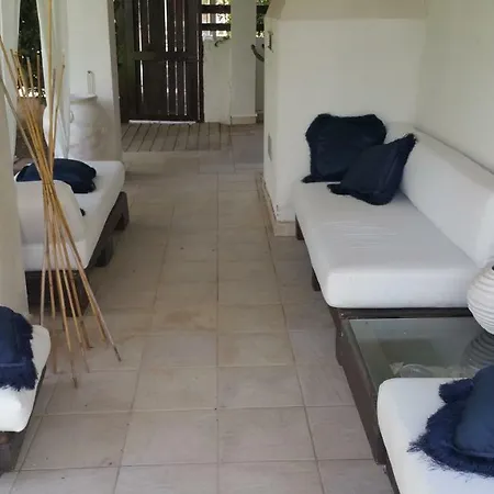 Ines Con Piscina Sud Sardegna Capoterra